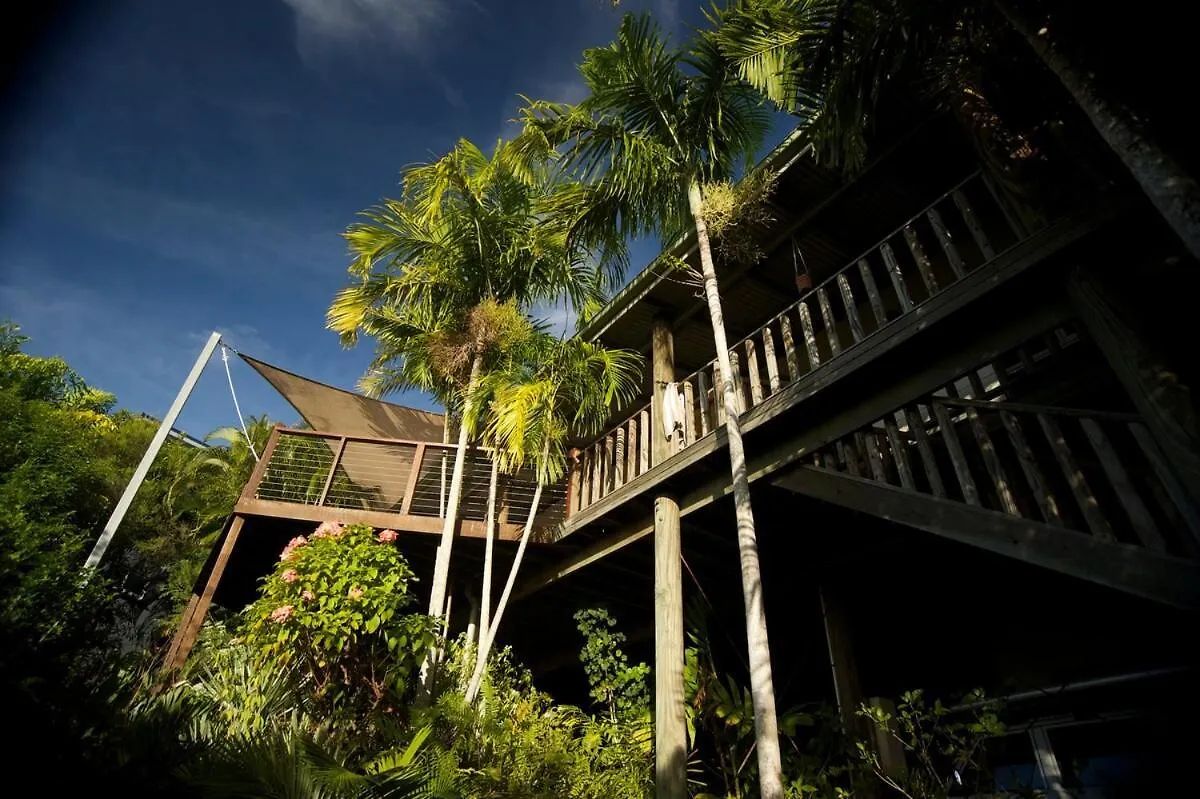Holiday home The Nest! Villa Cannonvale